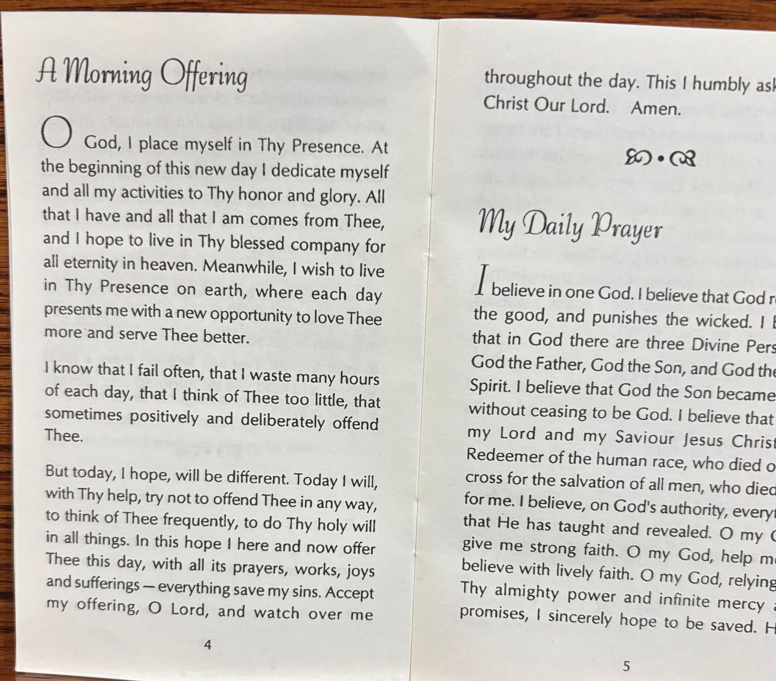 Pages 4 and 5 of Everybody’s Prayer Book, open to A Morning Offering and My Daily Prayer.